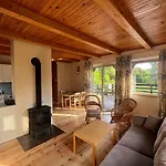Ferienhaus Dom Letniskowy Nad Jeziorem - Kaszuby Podjazdy